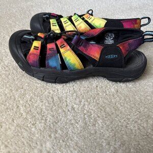 Keen Men 10.5 Newport H2 Water Sandal Rainbow Outdoor Rubber Hiking Sandals